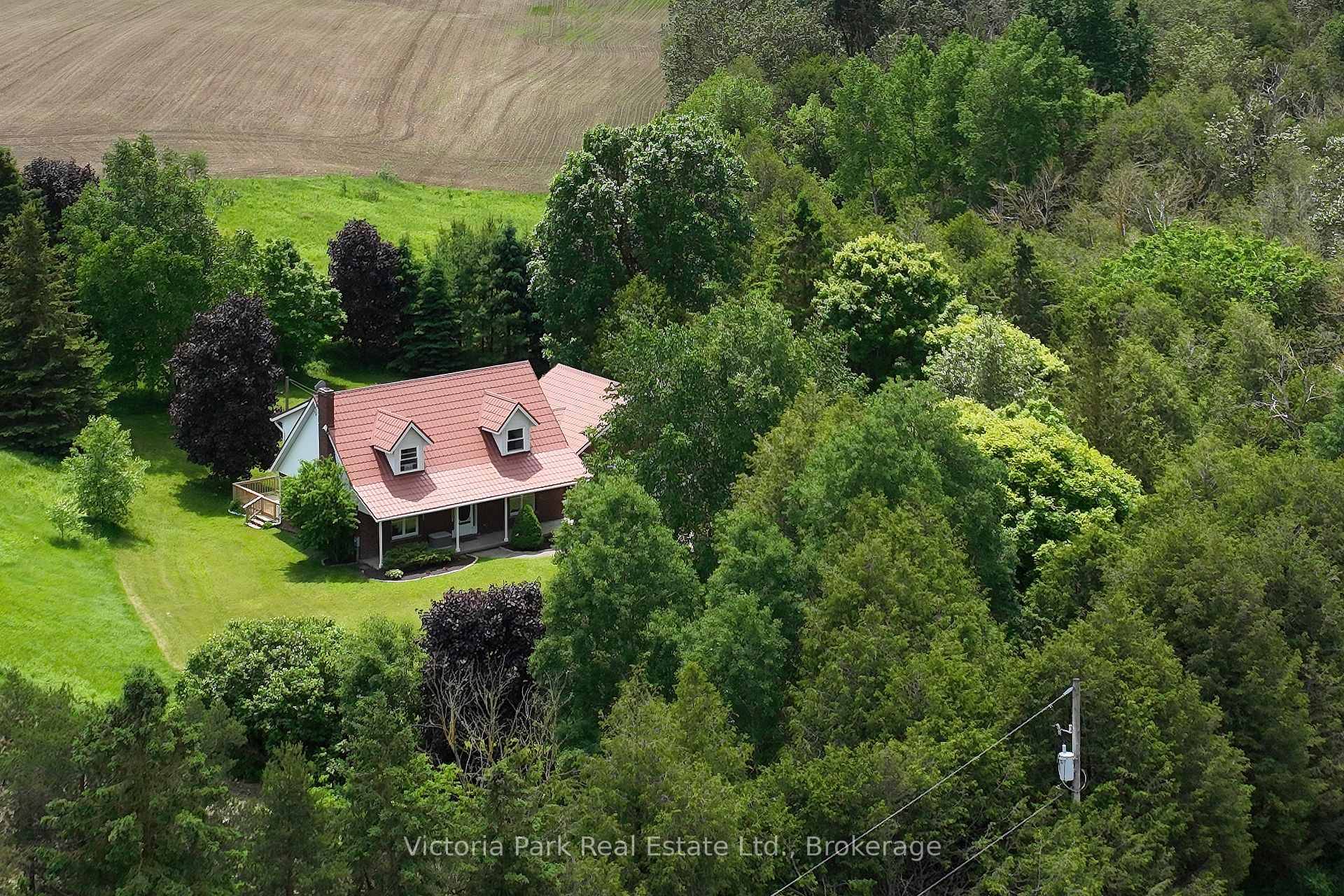 A peaceful country retreat could be yours !