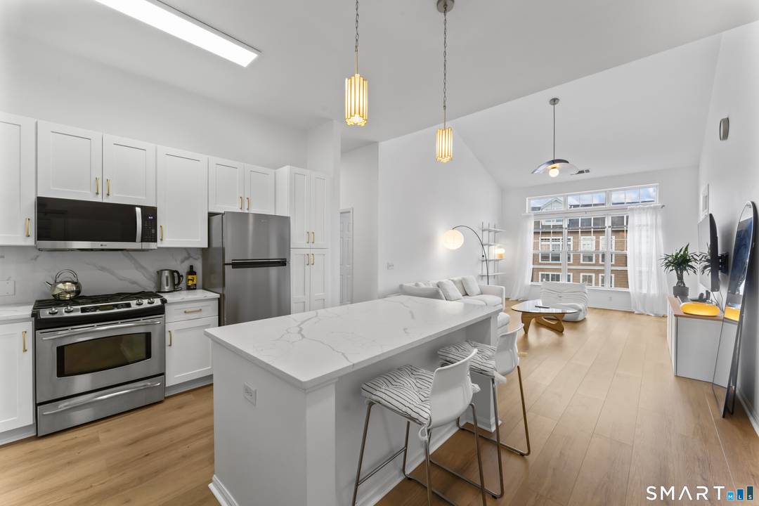 Fully remodeled condo in downtown Stamford.