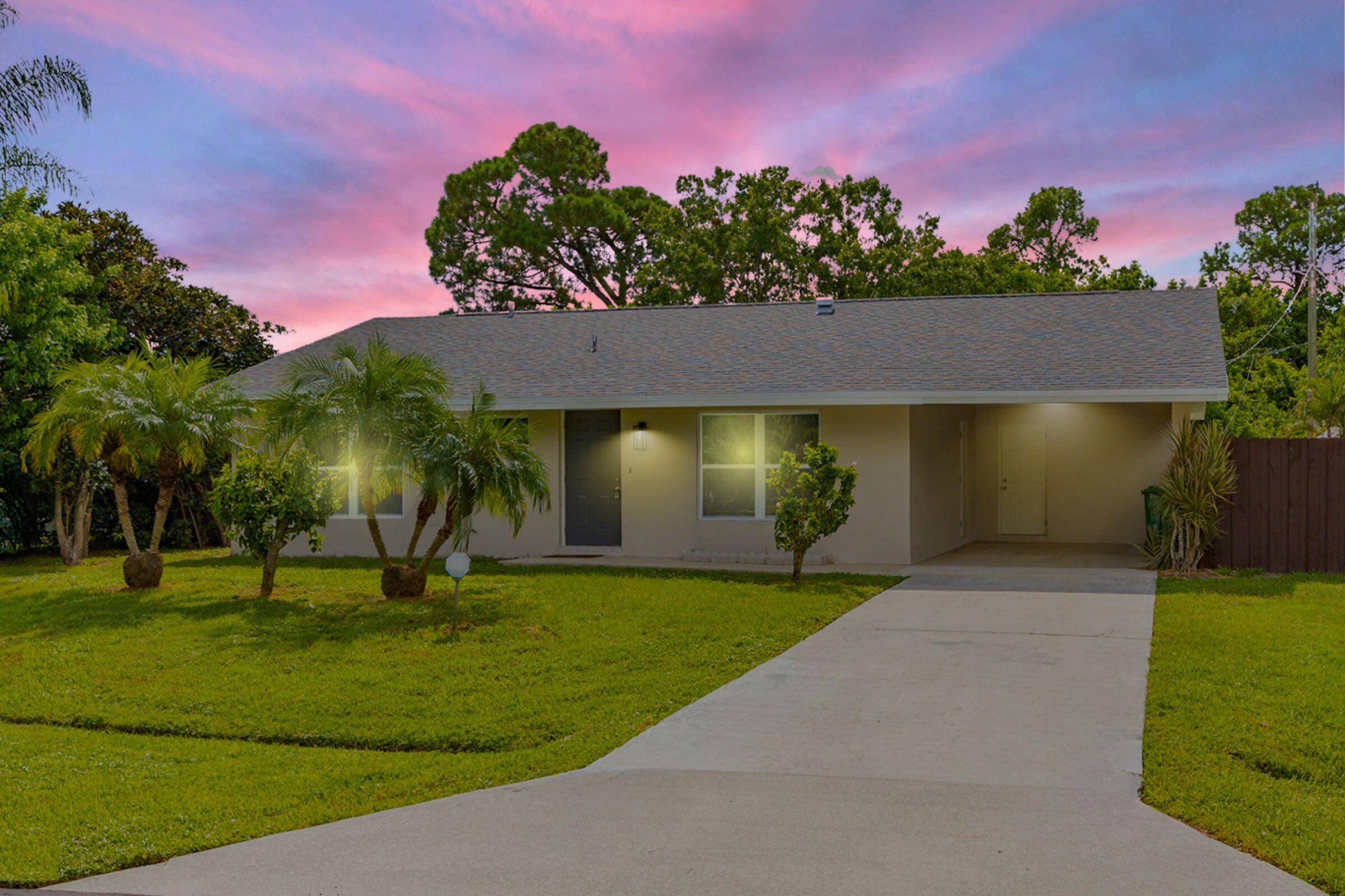 Fully Updated CBS Move In ReadyAll the big ticket items are done new roof, new A C, new water heater.