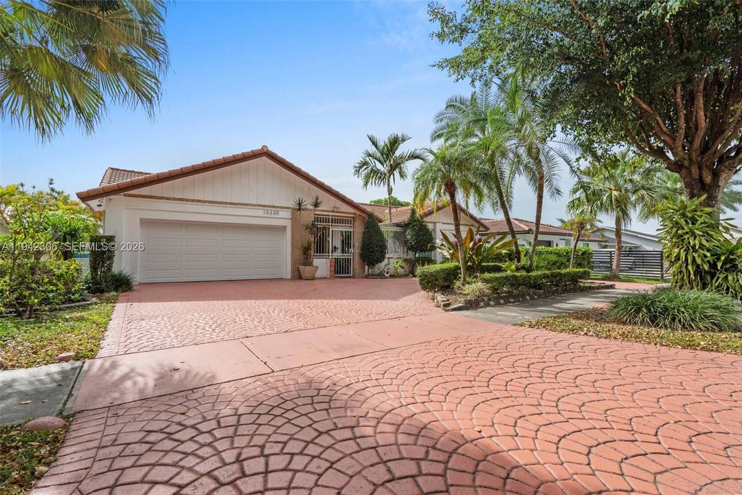 Spacious 4 bedroom, 2 bath single family home located off of 8th Street amp ; 132nd Ave Southwest Miami.