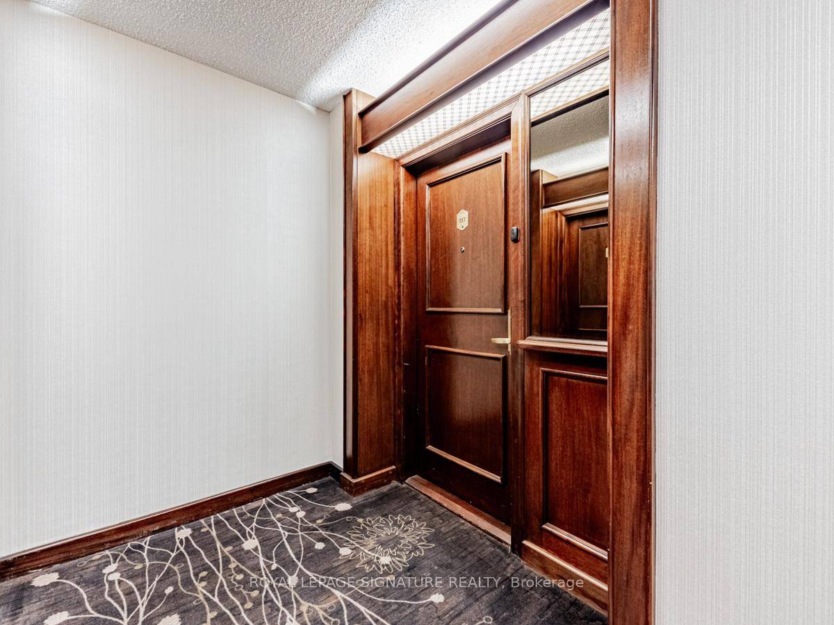 RARELY OFFERED, Approximately 2100 Square Feet Beautiful And Spacious Two Bedroom, Two Bathroom Corner Suite In Sought After Windfield Terrace.
