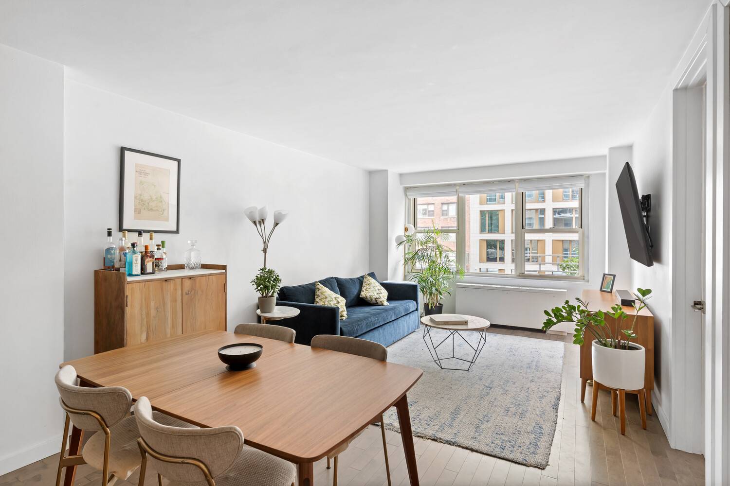 305 East 24th Street, Apt 3B Modern Elegance in Gramercy Welcome to Apartment 3B, a beautifully renovated and thoughtfully designed home in one of Gramercy's most desirable full service buildings.