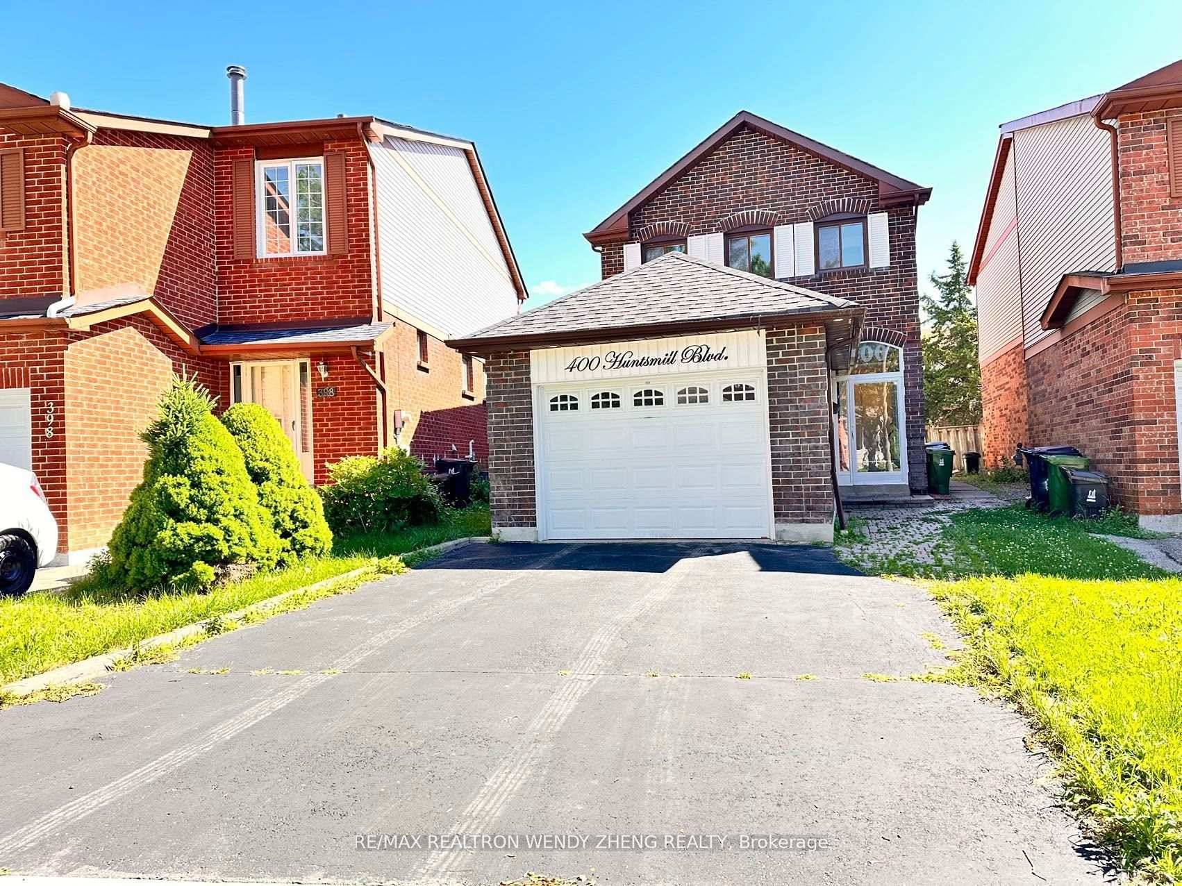 3 Brs amp ; 4 Baths Entire Detached House At Prime Warden Steeles For Rent !