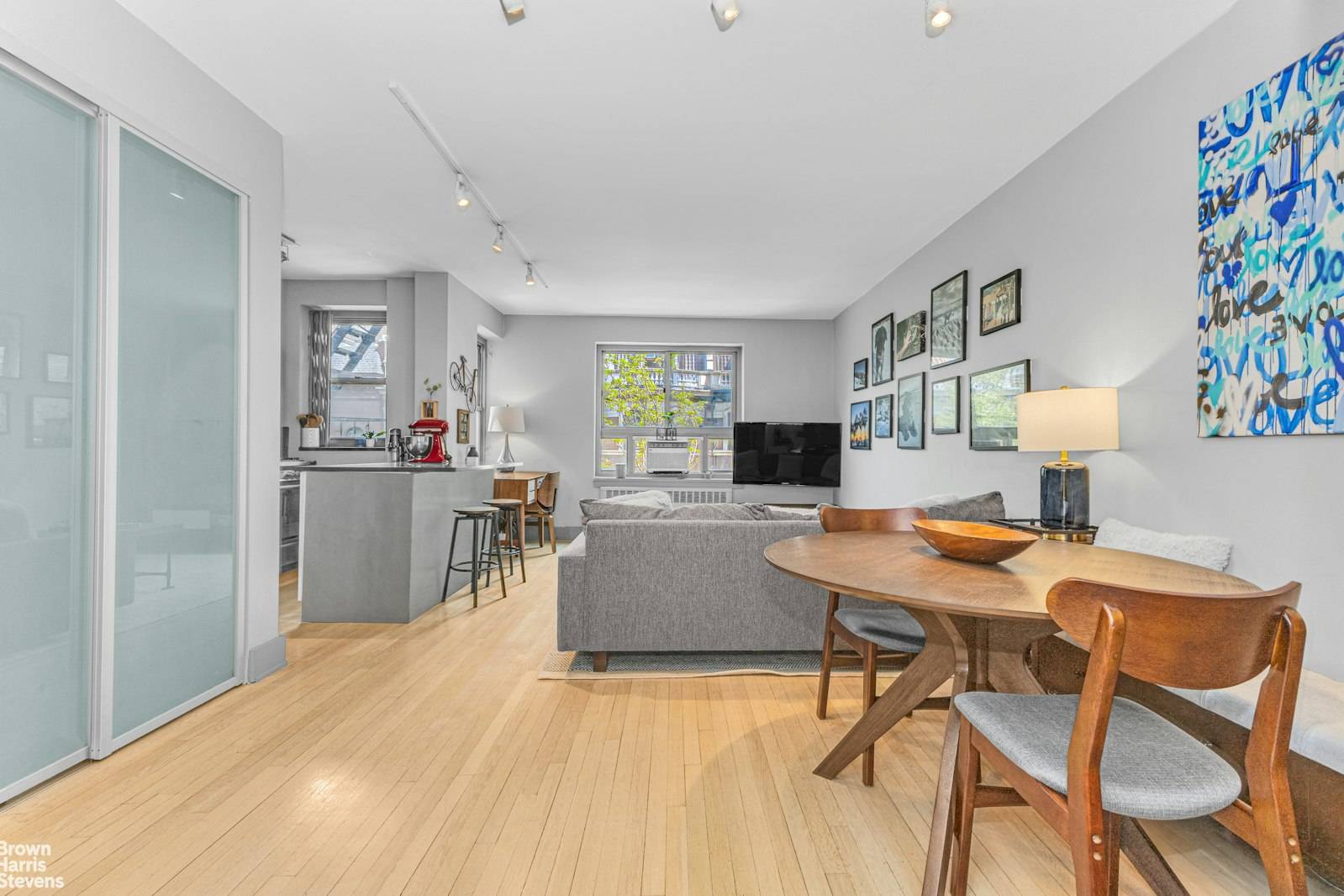 Located in the Heart of the UWS sits a Perfectly Spacious amp ; Stylish Junior 1BR Gem at 316 West 84th Street Welcome to Apartment 4C at 316 West 84th ...