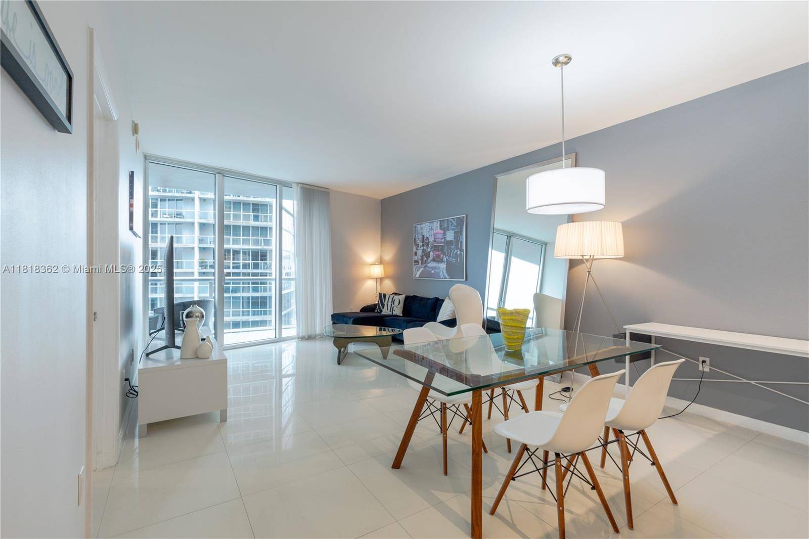 Amazing opportunity to own at one of the most popular condos in Brickell with an unbeatable location.