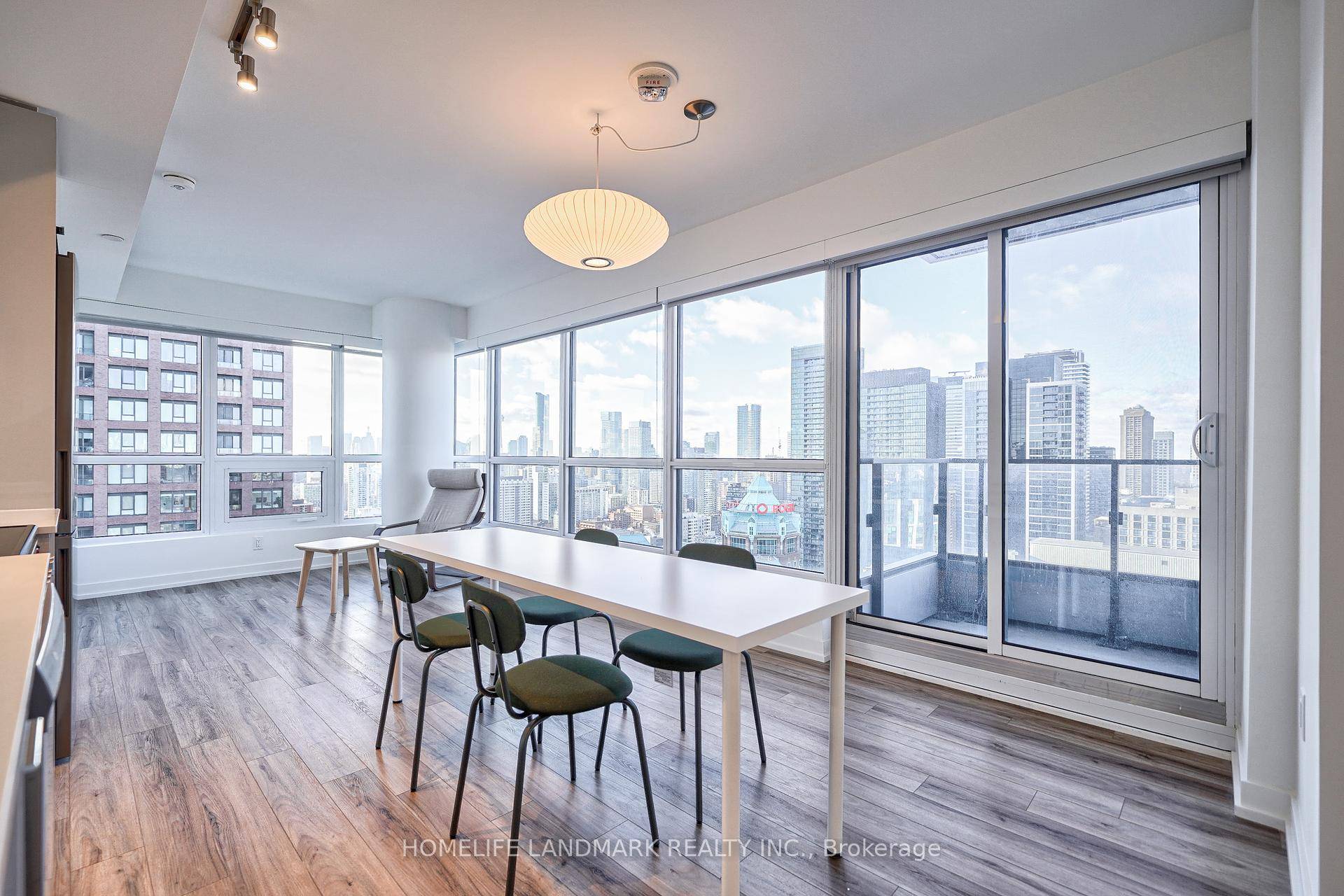 Luxury Furnished Rosedale On Bloor Condos, Located In Downtown Core Area, Bright Prestigious 729 sqft 2 Bed 2Bath Corner Unit With Amazing South West Lake And City View, Floor To ...