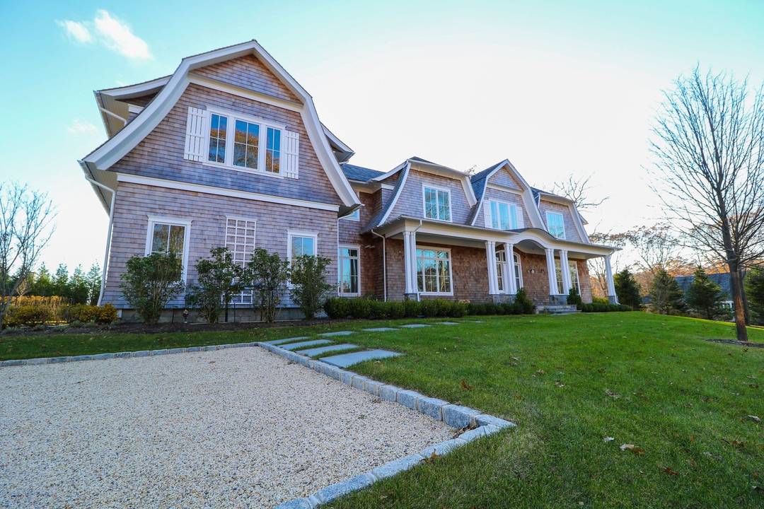 Immaculate Birdgehampton Home!