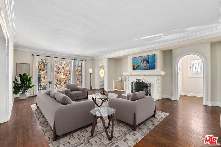 1242   Stearns Dr 3BR Beverlywood La