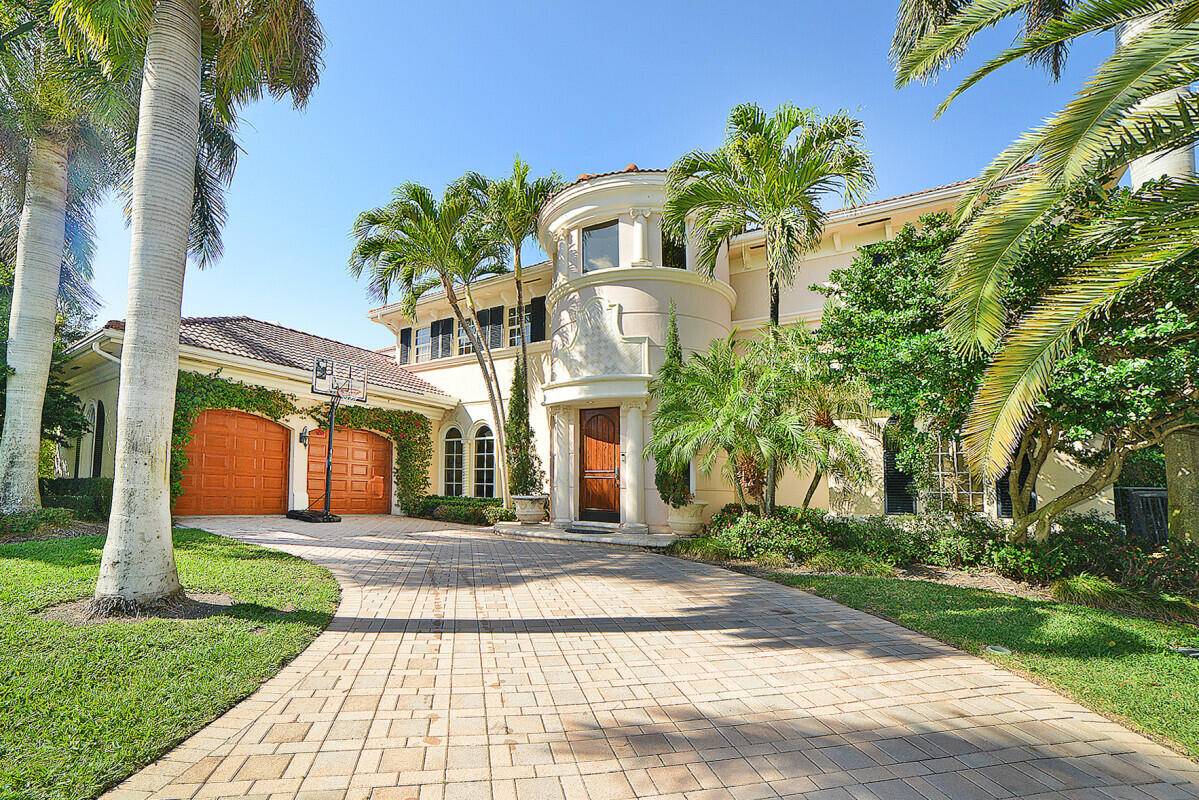 Where the Sweet Life and Salt Life Join to Create Delray Beach's Premiere VIP Waterfront Paradise !