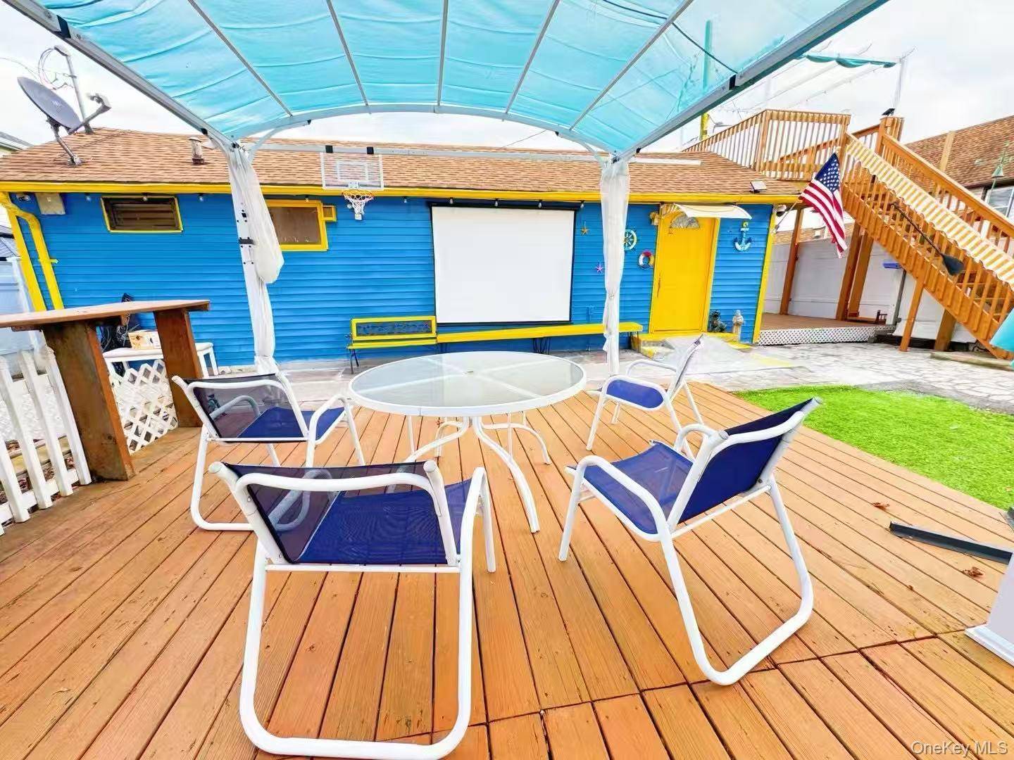 Charming Waterfront Cottage Your Perfect Escape Awaits !
