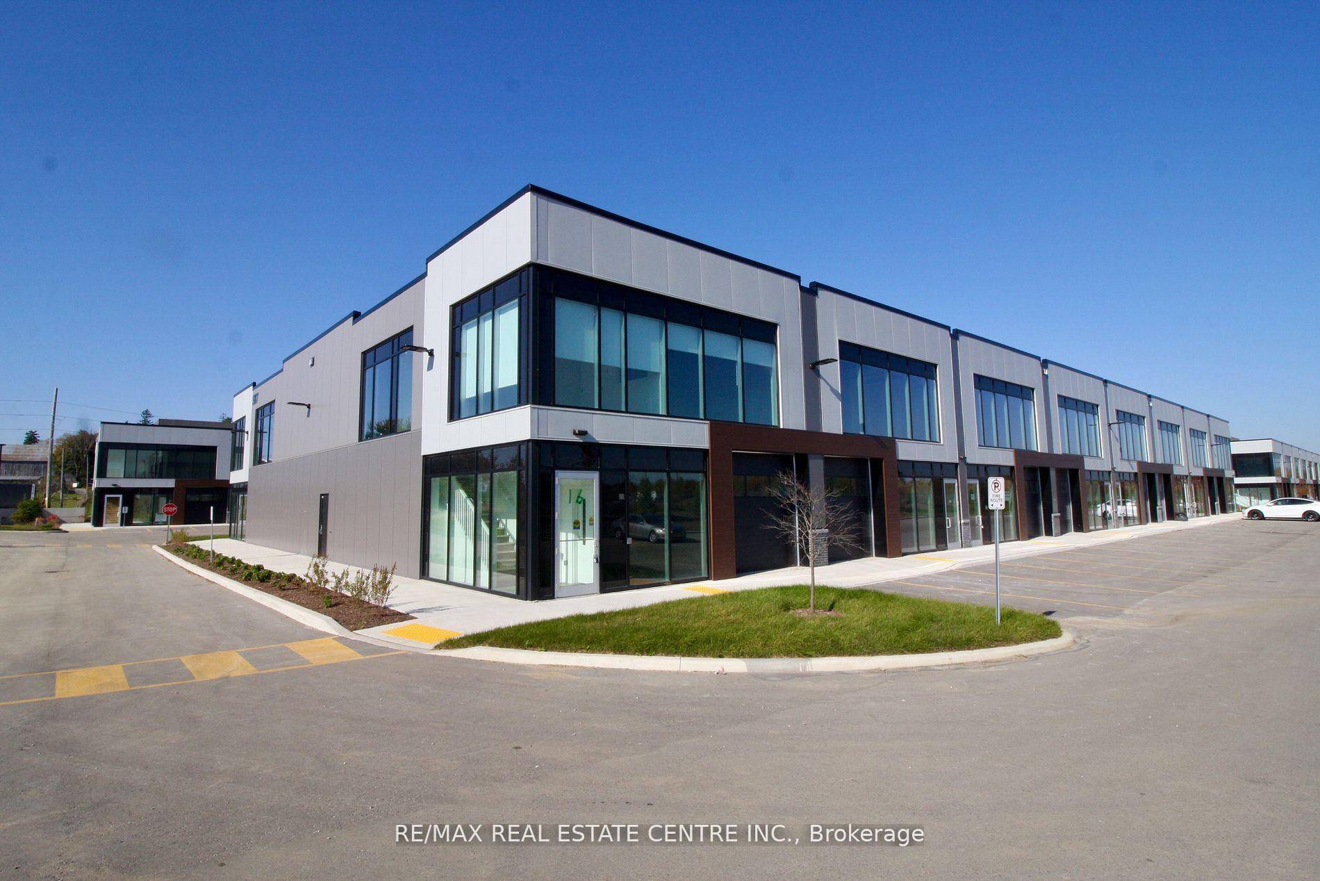 20. 00 sq ft TMI. Beautiful brand new corner unit ready for immediate business opening.