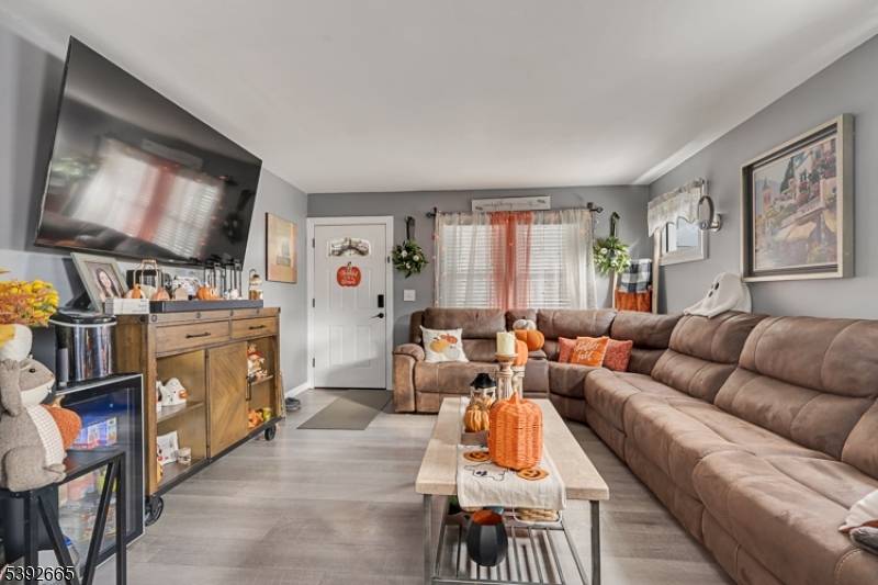 Welcome Home to 1315 Gress Street, Manville, NJ Welcome to this beautifully renovated Cape Cod style home tucked away on a quiet dead end street in the heart of Manville ...