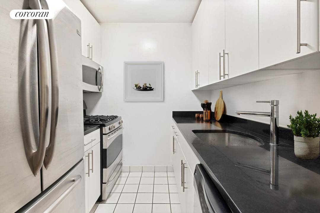 Enjoy spectacular East River views from this expansive two bedroom, two bath condo, located on a high floor for added privacy and unmatched vistas.