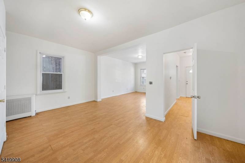 Welcome to this charming and affordable home in Elizabeth, offering a great opportunity for buyers looking for space, value, and potential.