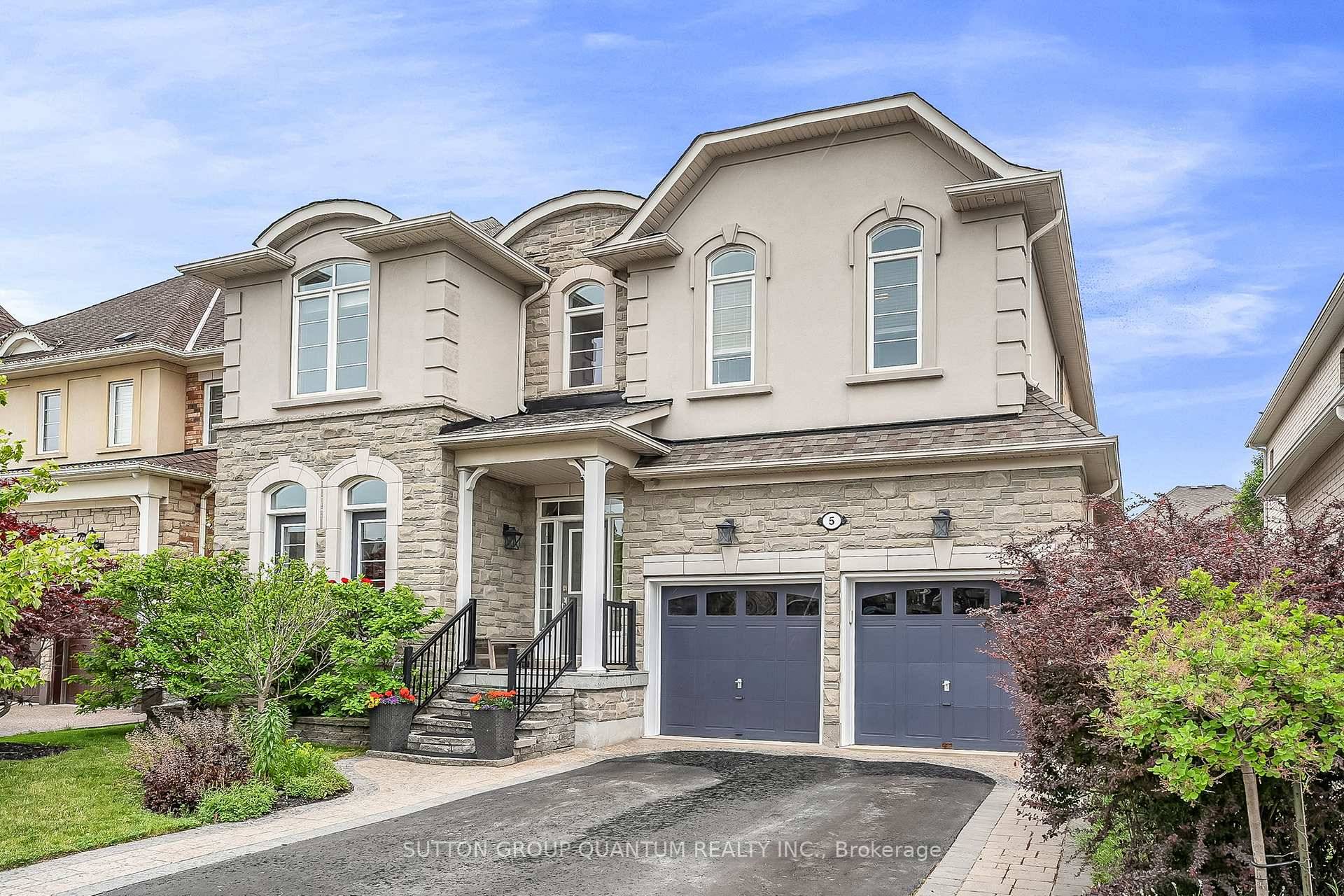 Discover timeless elegance and exceptional craftsmanship in this distinguished executive detached residence, This Five Bedroom amp ; Five Bathroom Home is situated on a coveted 50 foot lot, offering exquisitely ...