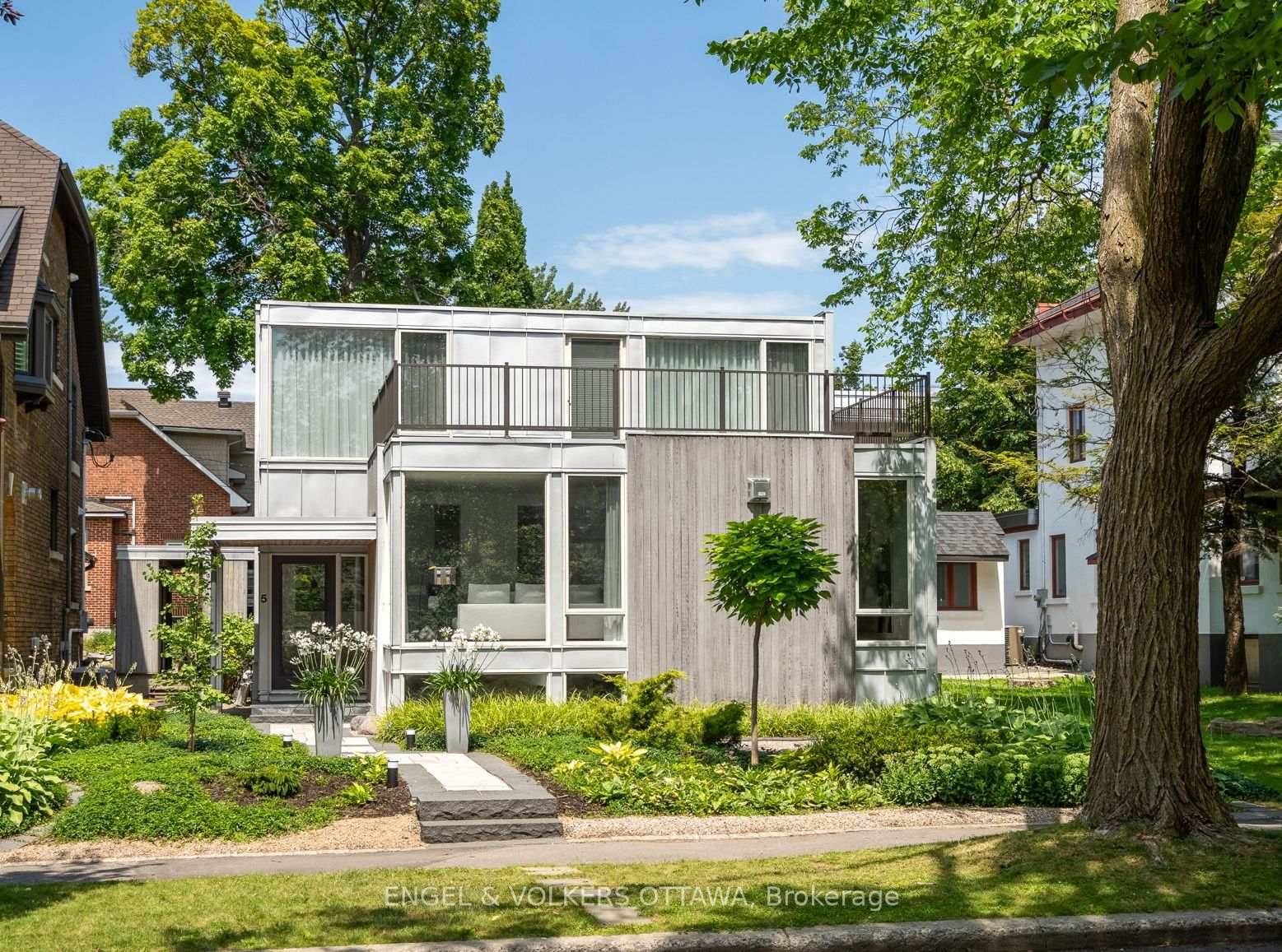 The Modern House on Patterson Creek.