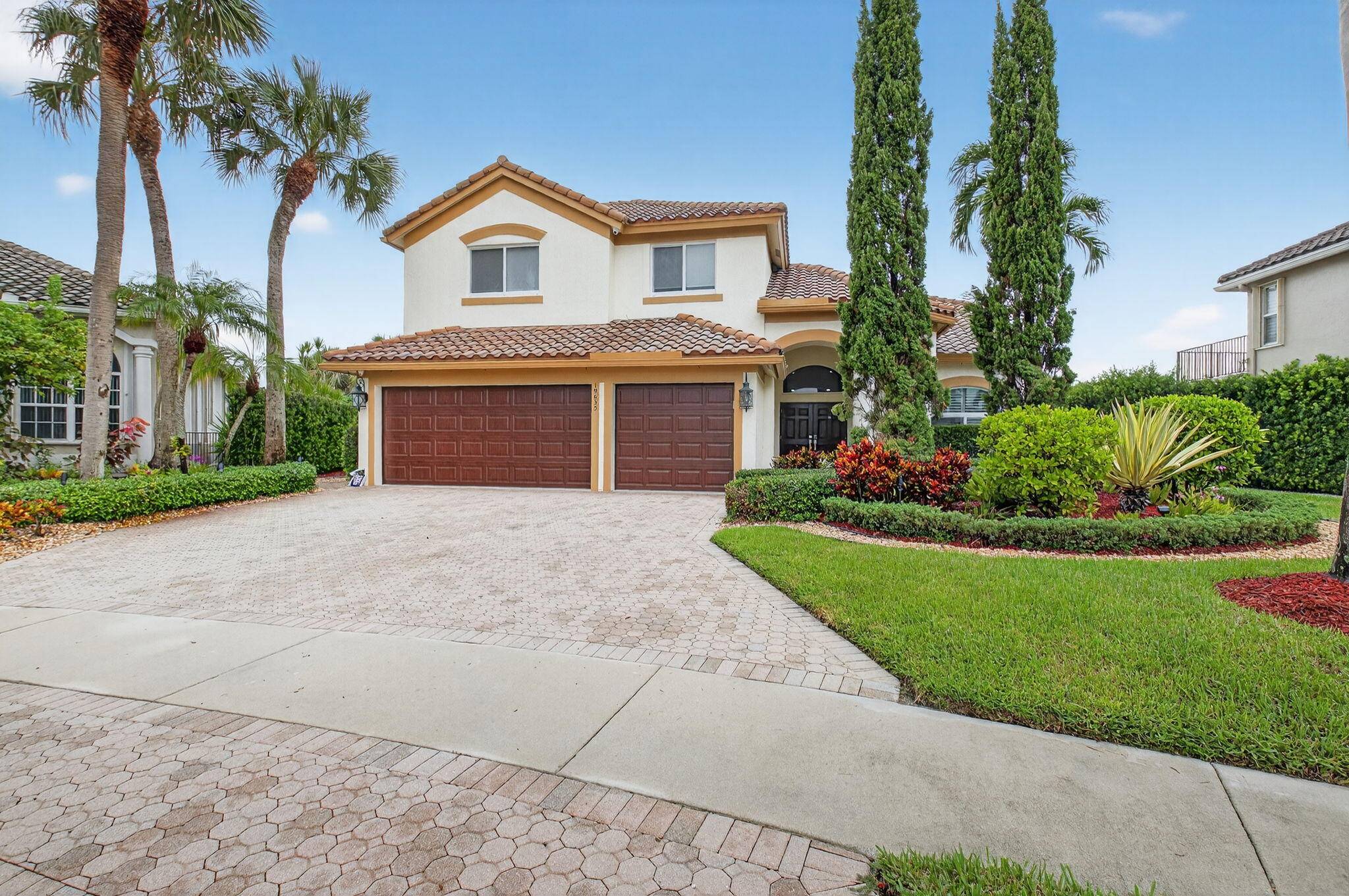 YOUR DREAM HOME IS FINALLY HERE !