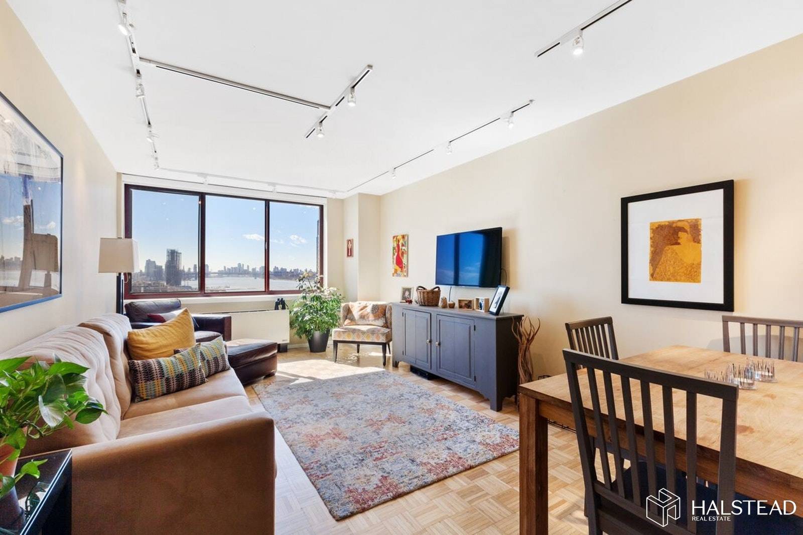 Large One bedroom available !