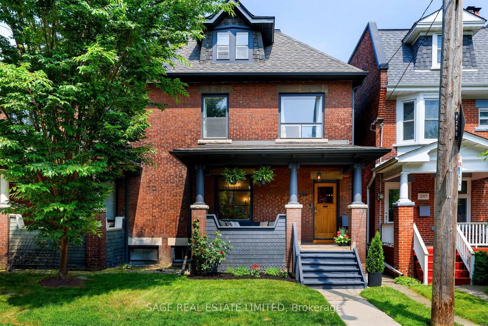 Life on St Clarens. Welcome home to one of Torontos best kept secret.