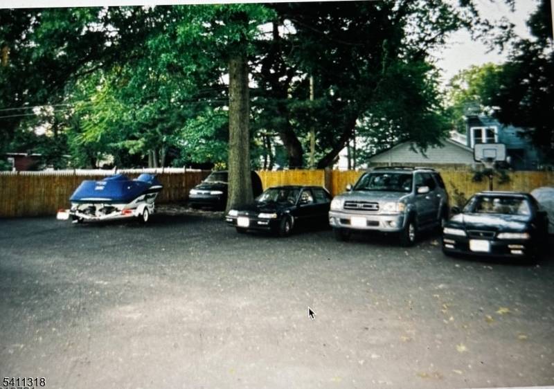 Spacious and full of potential !