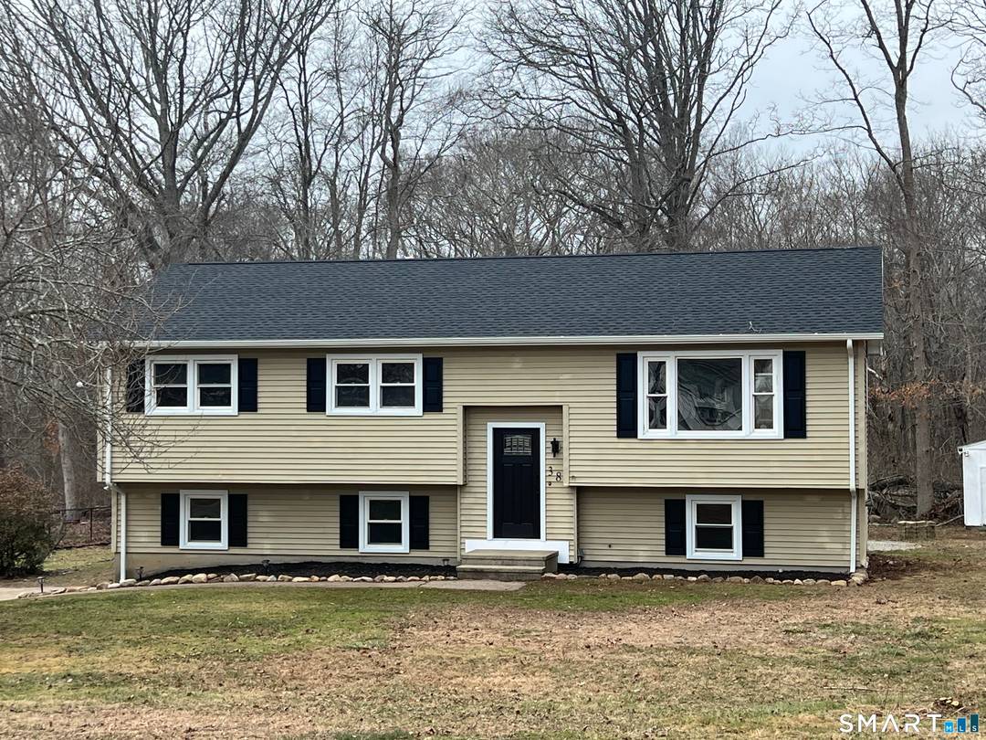 WELCOME TO 38 DEER RIDGE ROAD IN THE MYSTIC STONINGTON AREA.