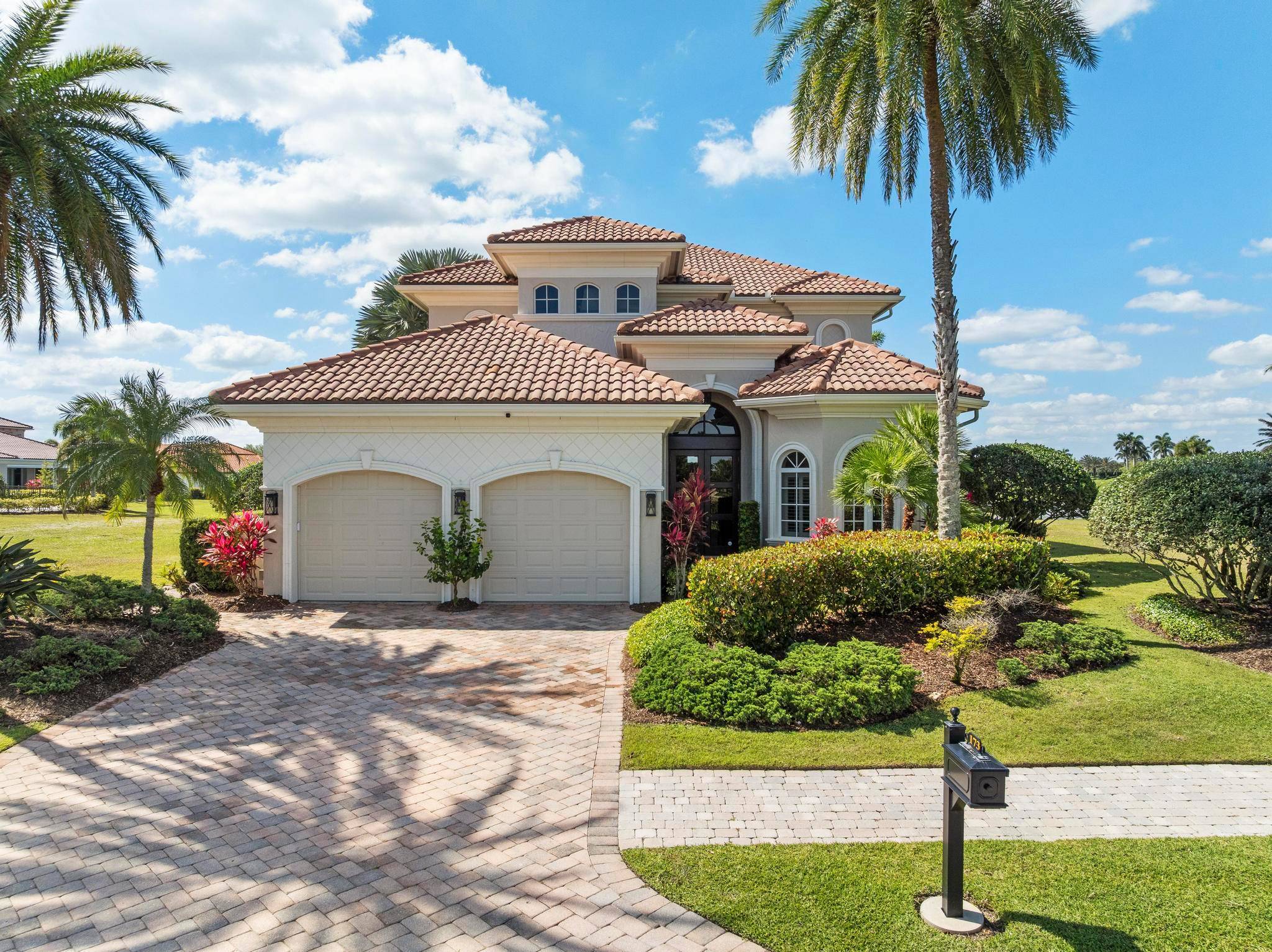This exceptional three bedroom residence, which includes a den and four bathrooms, is situated within the esteemed Tesoro Country Club.