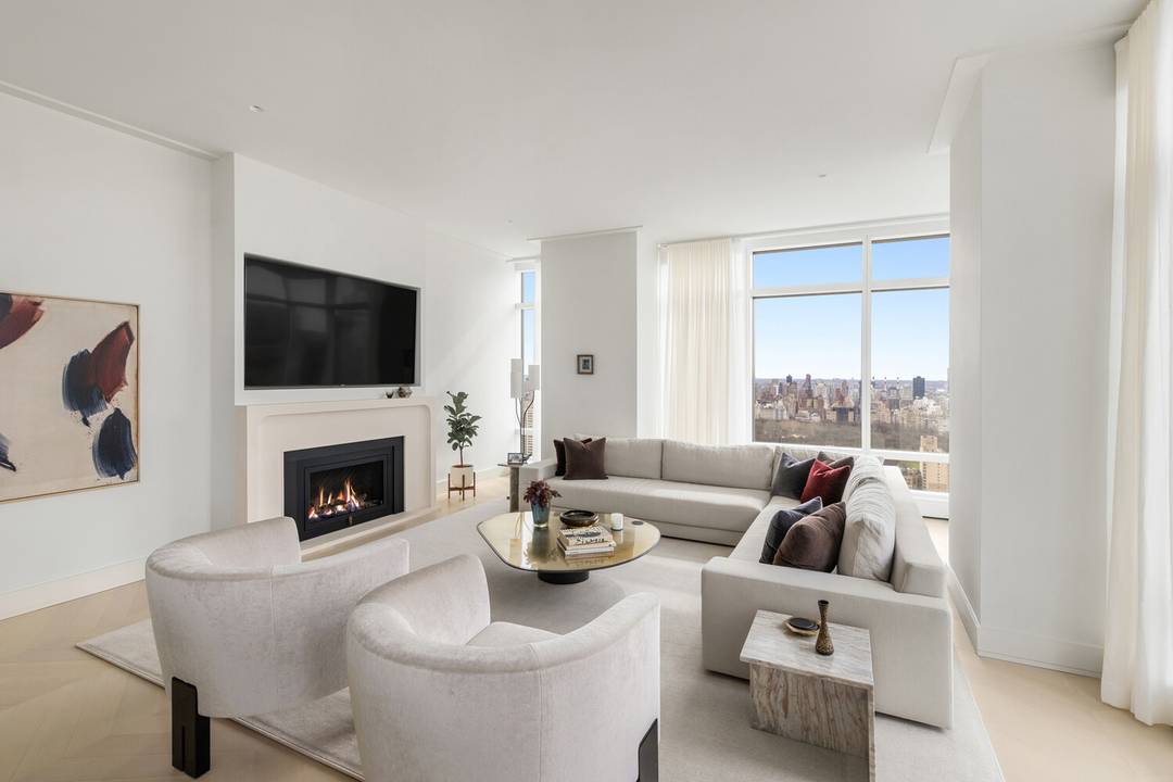 Accessed via a semi private landing, this South, East, West, facing 2, 678 square foot, three bedroom, three and a half bath residence offers an elegant, modern layout with sweeping ...