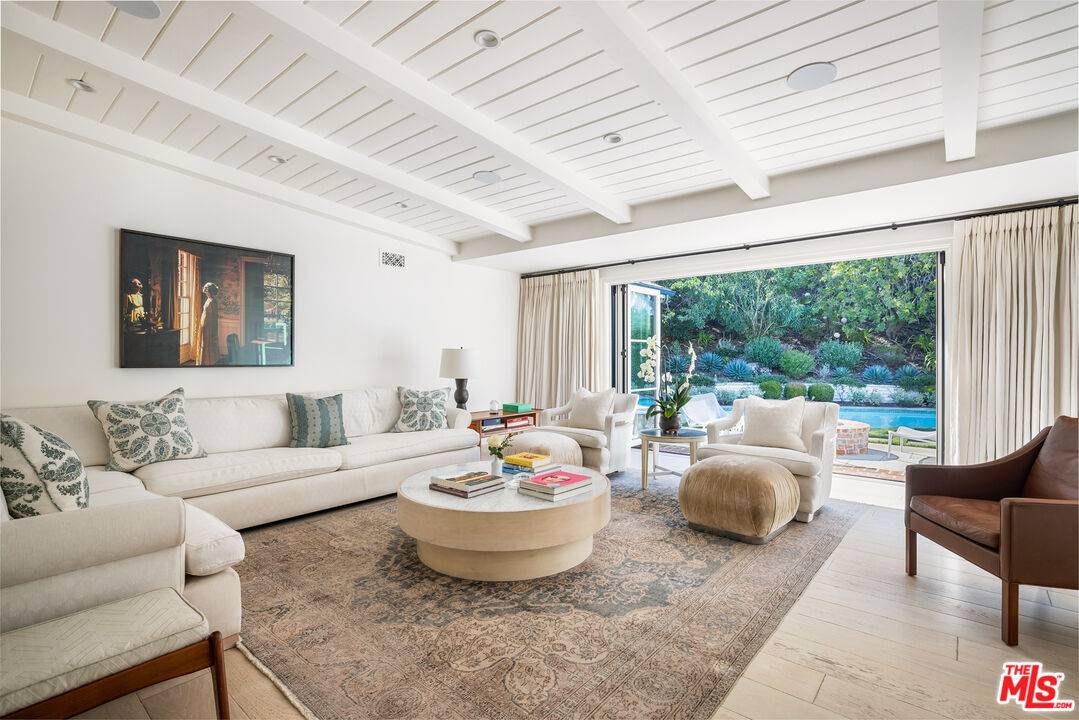 1801 San Ysidro Dr 3BR Beverly Hills Post Office | B.H.P.O. La