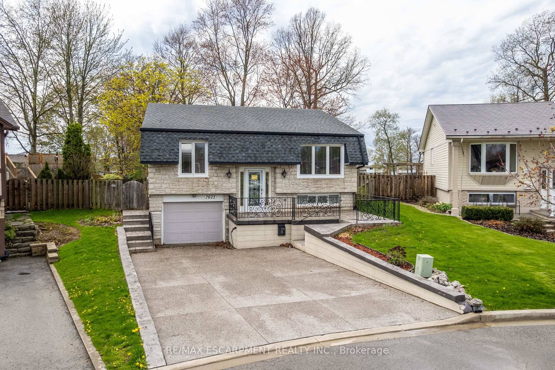 Welcome to 7623 Rainbow Crescent, Niagara !