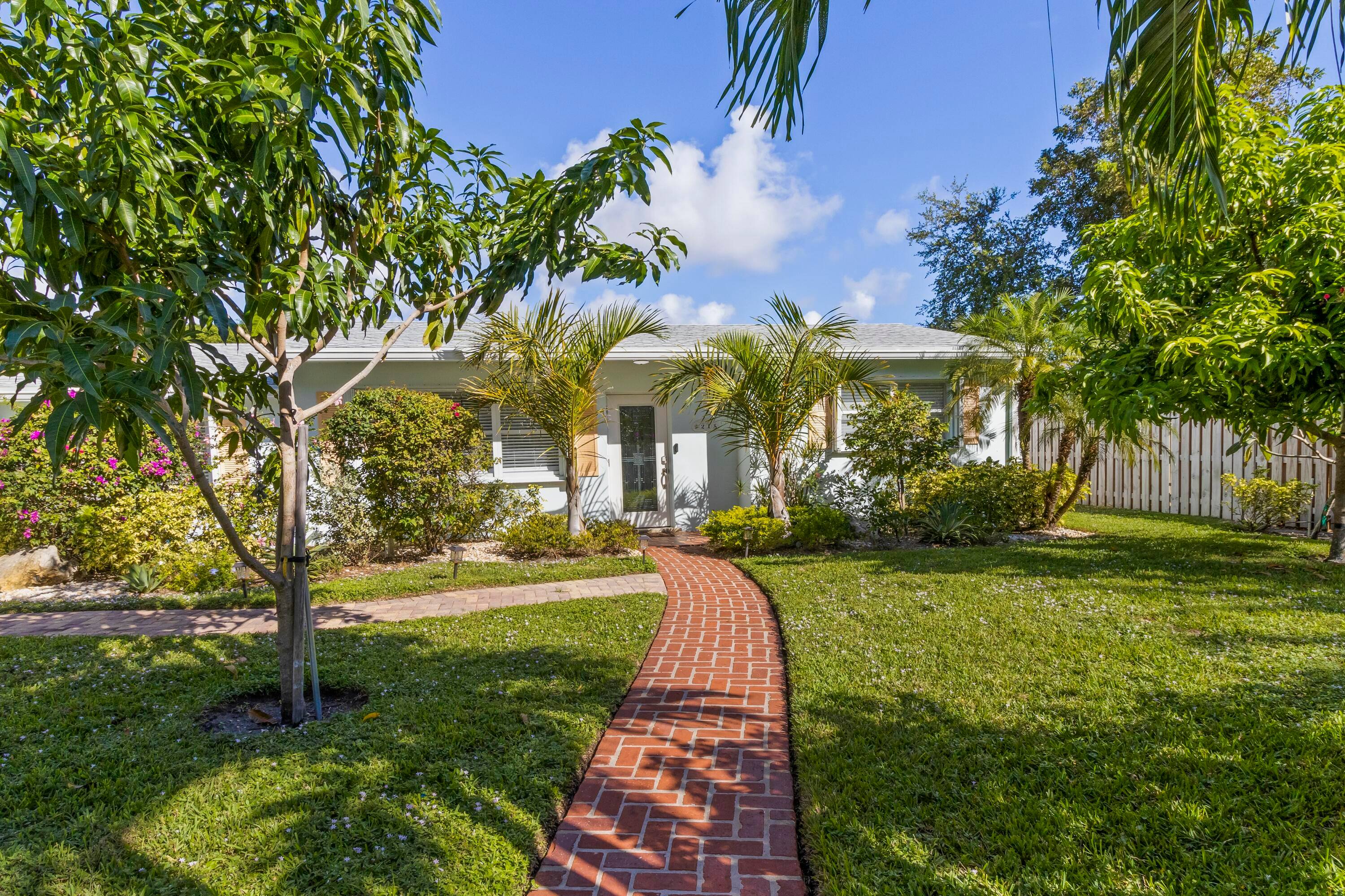 ANNUAL RENTAL. Experience the epitome of coastal living in this newly renovated, fully furnished 4 bedroom, 2 bathroom home nestled in Delray Beach.