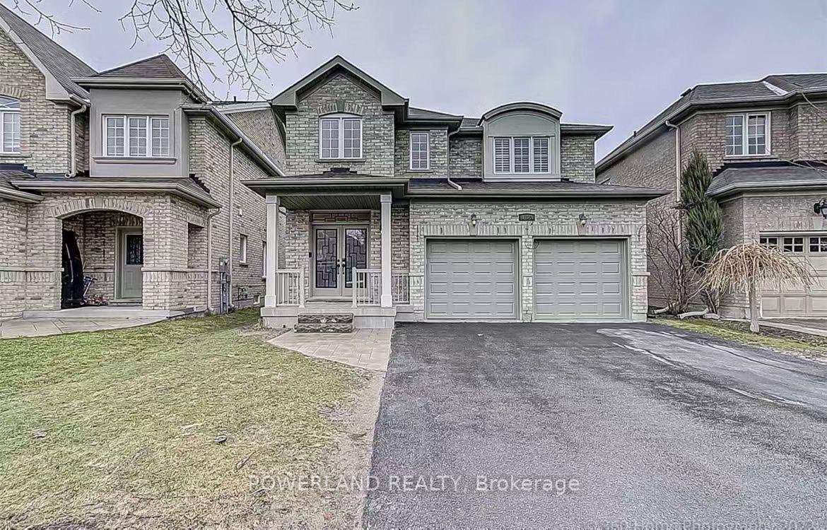 Discover Dream Family Home In The Highly Sought After Thornhill Woods.