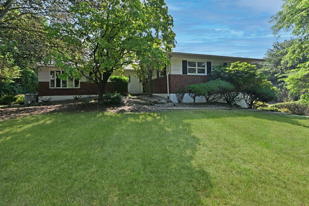 Welcome to this beautifully maintained 2, 000 sq ft ranch nestled in the highly desirable Scotland Hill neighborhood of Chestnut Ridge.