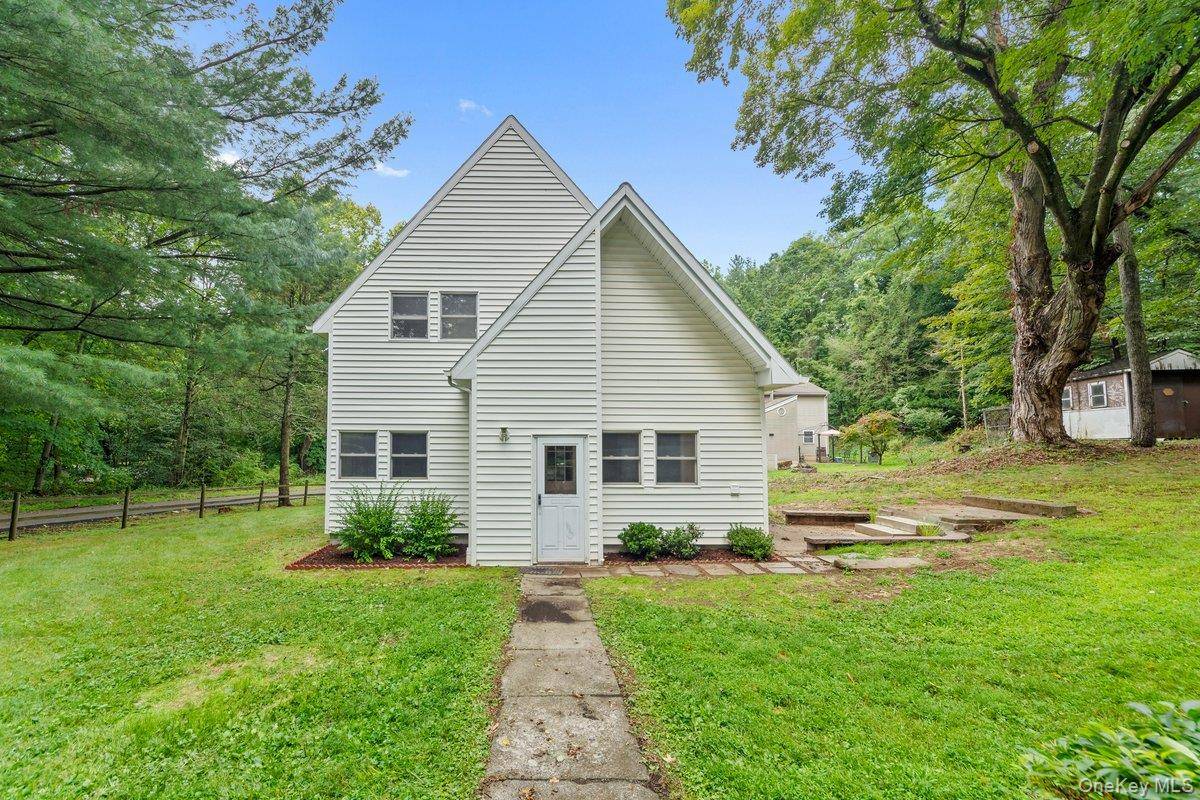 Welcome to 24 Skylark Drive !