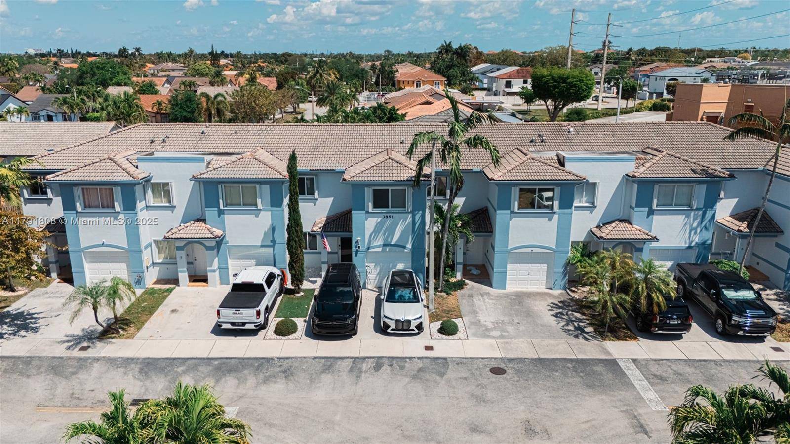 Beautifully renovated 3 bedroom, 2.
