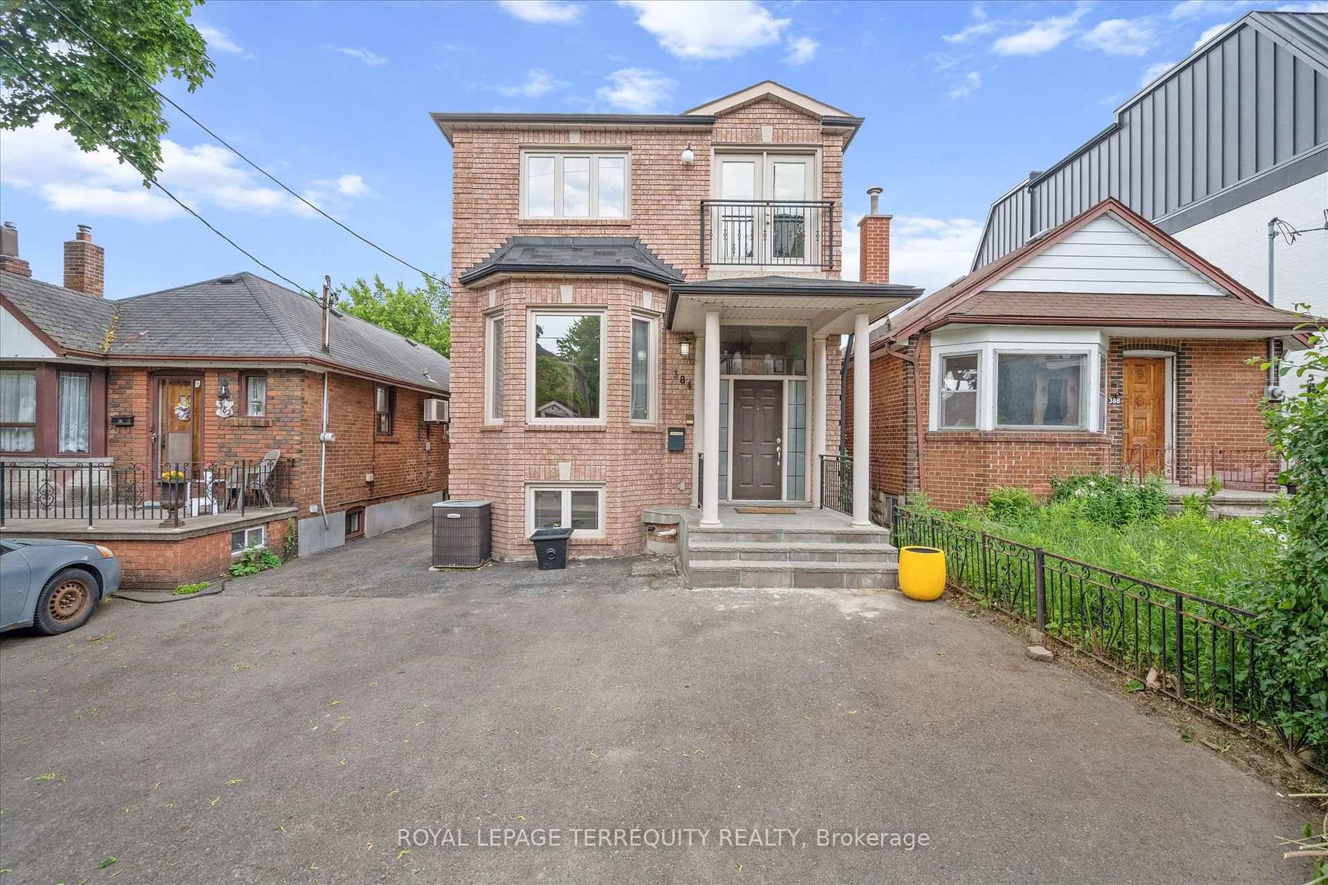 Amazing location, Mature area surrounded by many schools and parks with easy access to Allen Expressway, Eglington Subway and future Eglington LRT, Minutes from shopping, restaurants and downtown.