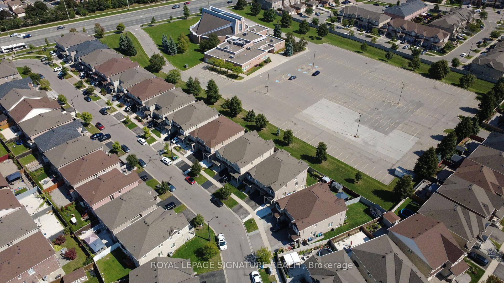 This Rare 2 Storey Finished Walk out Basement Plus Separate Entrance Semi Detached Home Features 4 Bedrooms And 4 Bathrooms.