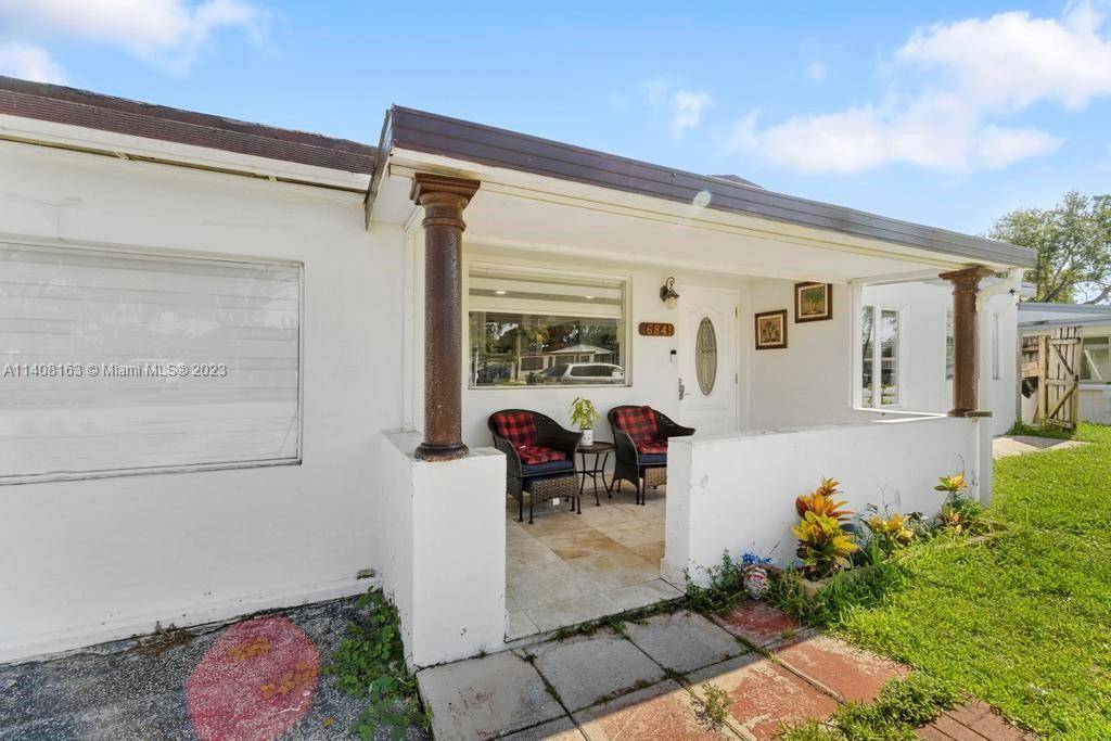 This beautifully remodeled home in the heart of Hollywood is just minutes from the Hard Rock.