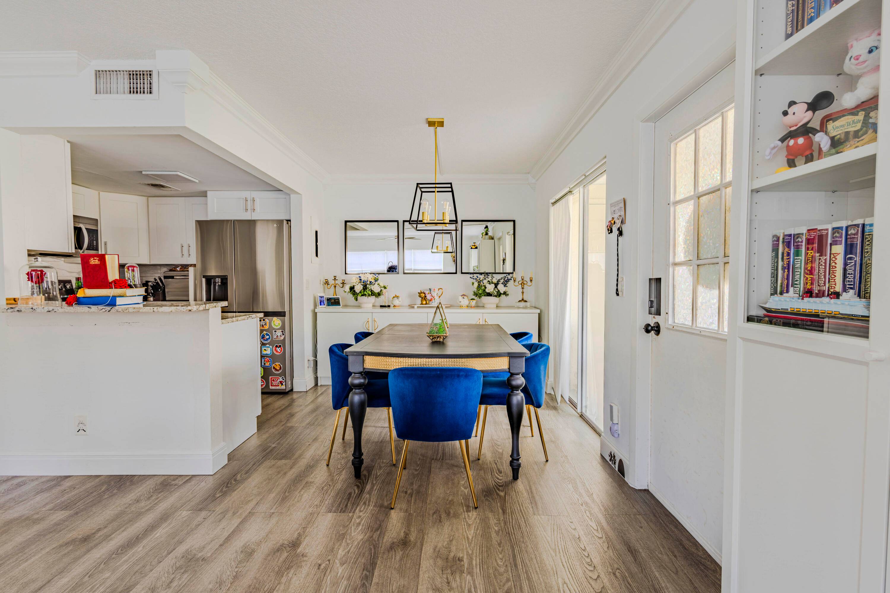 Move In Ready with Modern Upgrades !