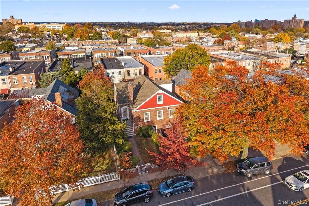 A Bronx Classic Ready for Its Next Chapter !