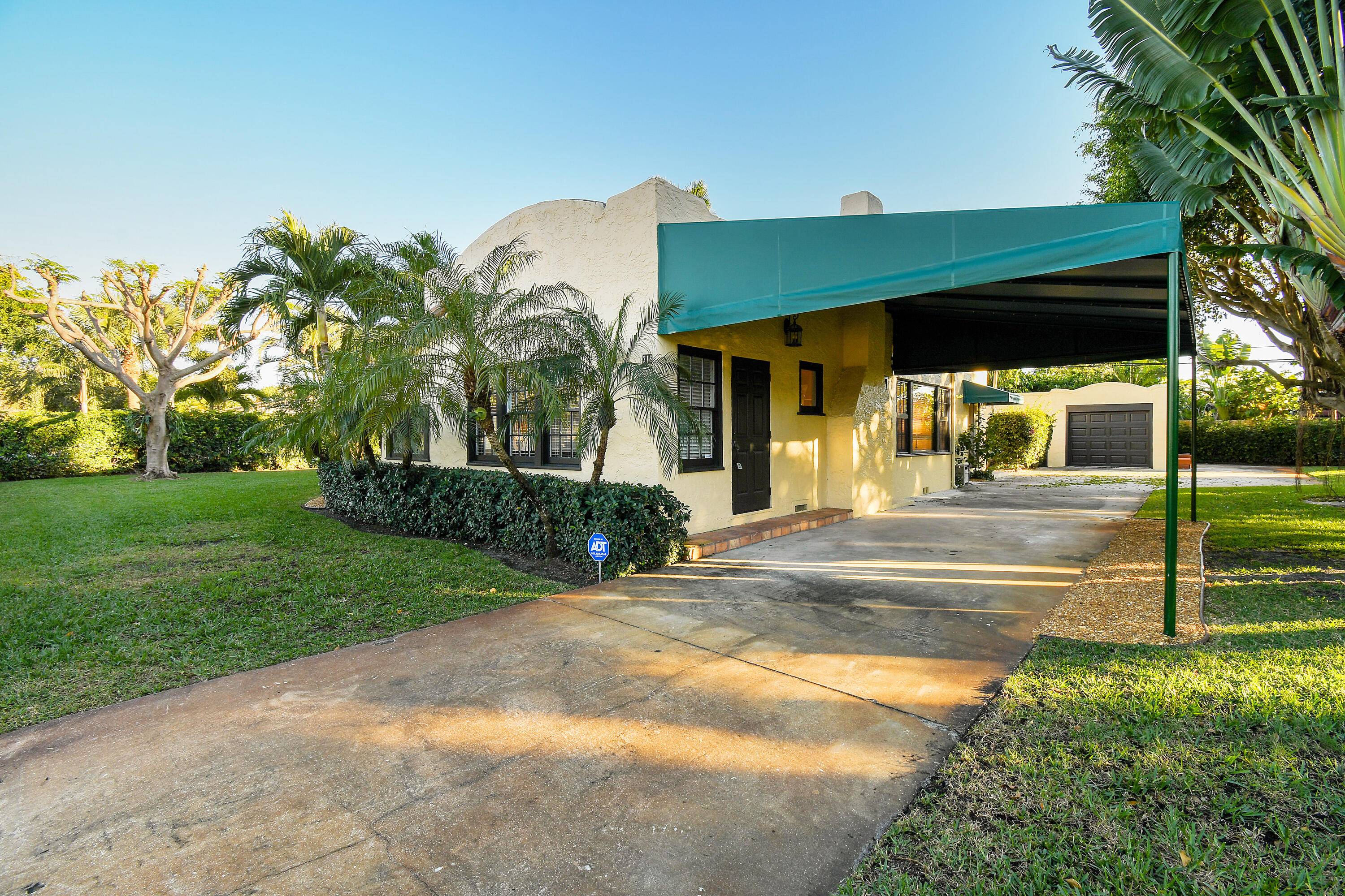 Great opportunity to add 4, 900 SF to this historic home on a park like triple lot in SoSo.