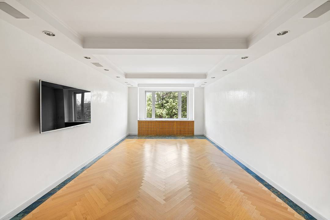 A Rare 2, 100 SF Central Park Home with 46 Feet of Direct Park Frontage Presenting an extraordinary opportunity to own a one of a kind residence directly on Central ...