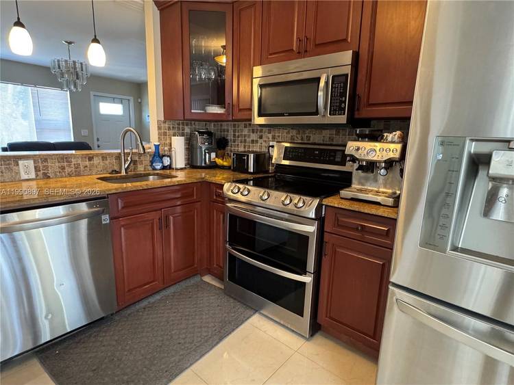 Great deal, move right in amp ; enjoy your own amazing yard with a pool !