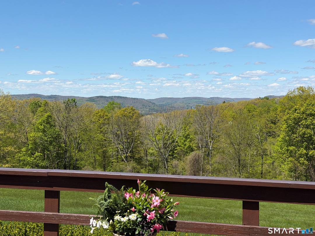 Imagine never tiring of your own backyard.