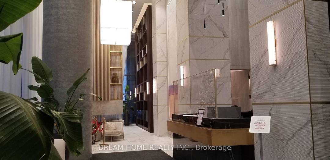 Luxurious Unobstructed South Facing View !