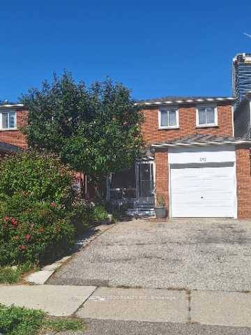 Detached Home in the Heart of Mississauga.