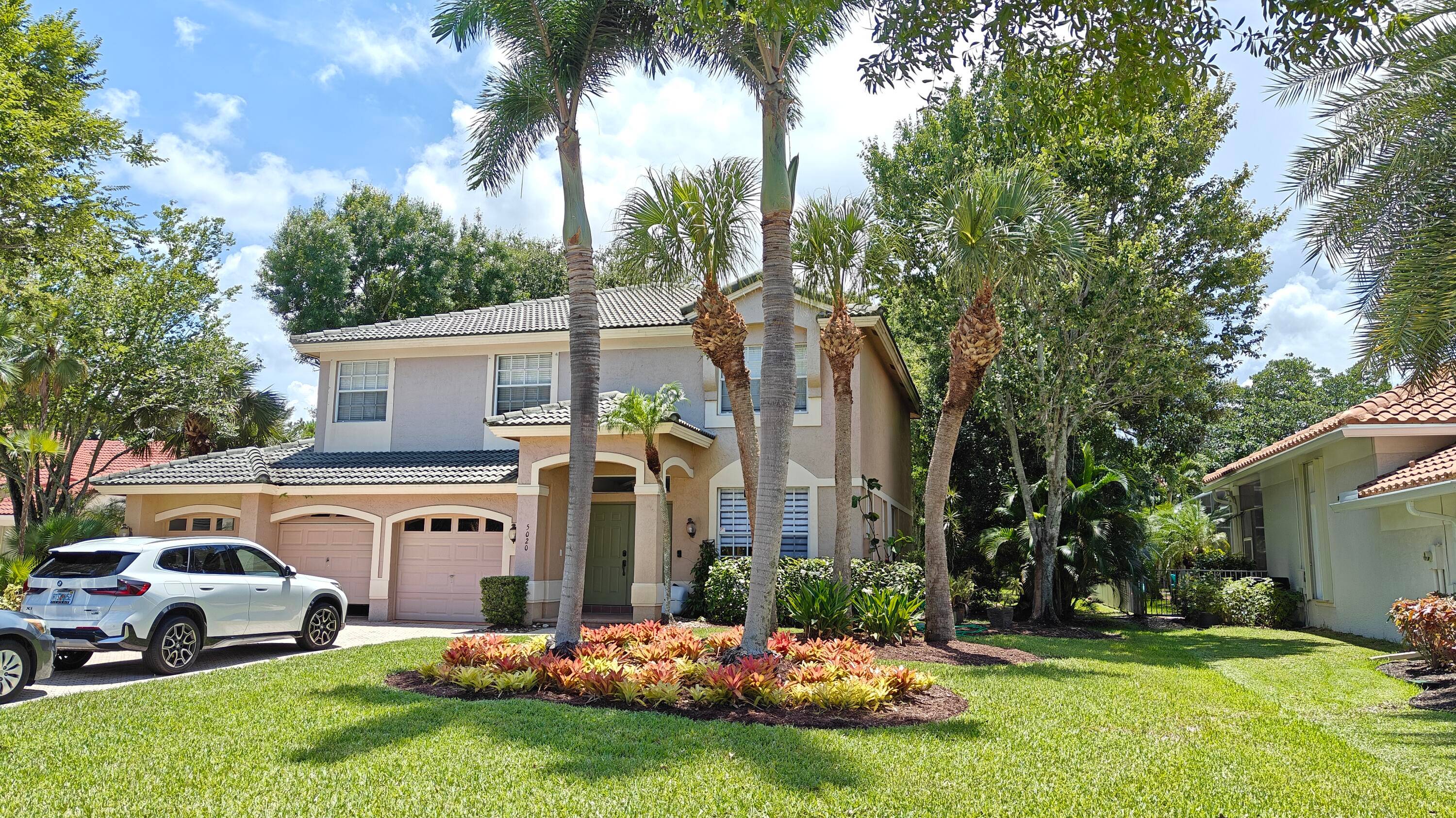 Nestled in the prestigious Sanctuary section of Hammock Creek, this beautiful two story home sits on a more private, spacious cul de sac lot with a view of the golf ...