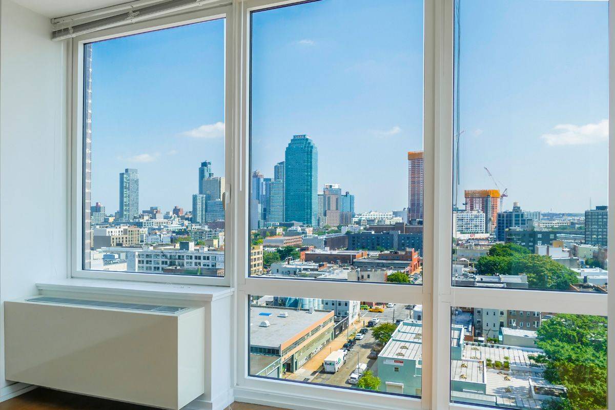 The Maximilian is a modern luxury rental residence that pays homage to the rich history of its Long Island City surroundings.