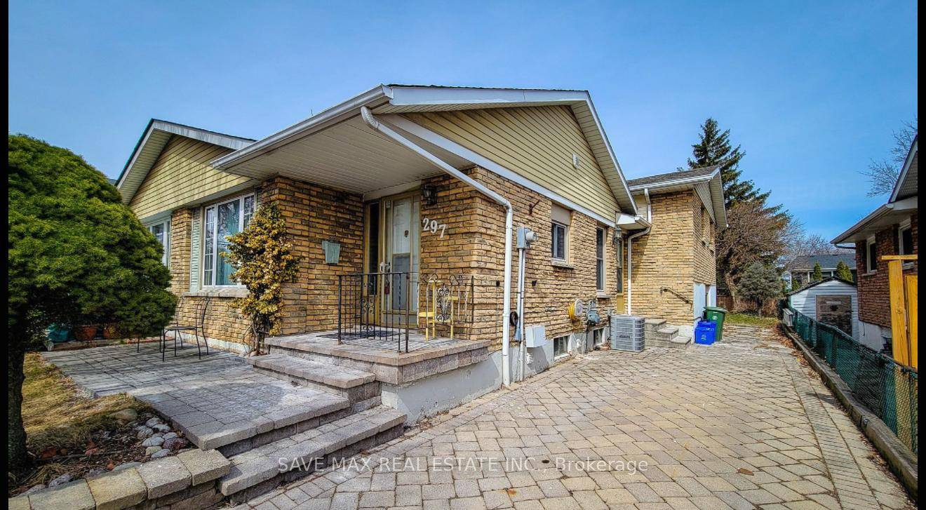 Beautiful 3 Bedroom Apartment, Mid amp ; Lower Level for Rent.