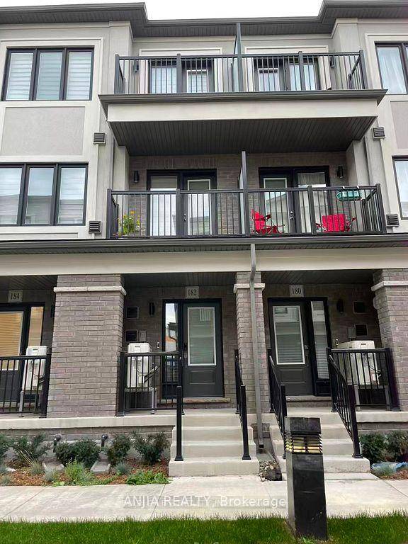 Entire upper floor of a townhouse for rent.