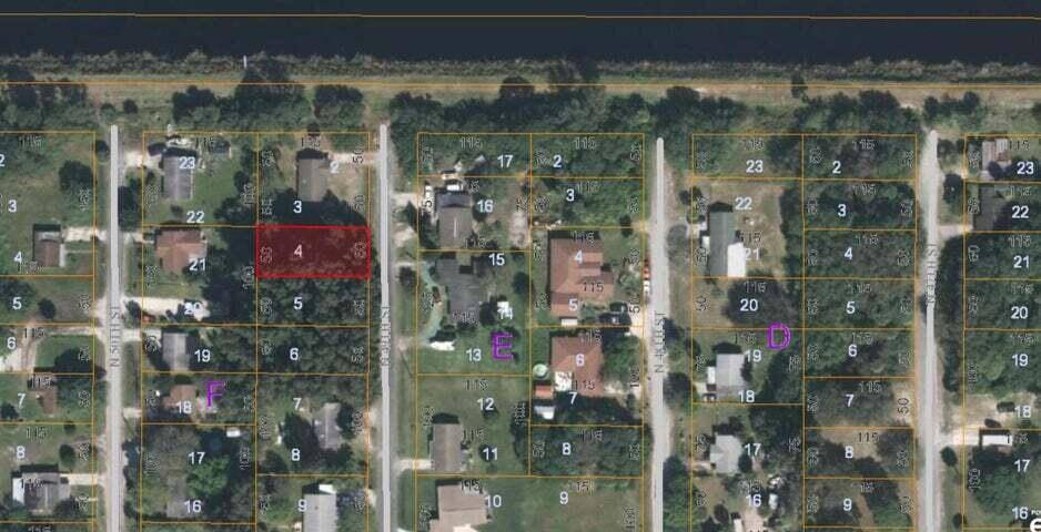 Discover a prime piece of real estate in the heart of Fort Pierce, Florida !